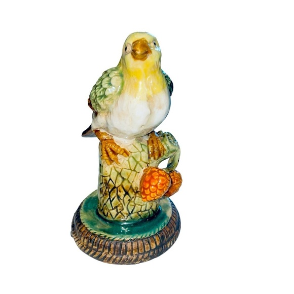 Vintage Italian Majolica ceramic songbird perched on a branch/w pine cones 7”x4” - Picture 4 of 8